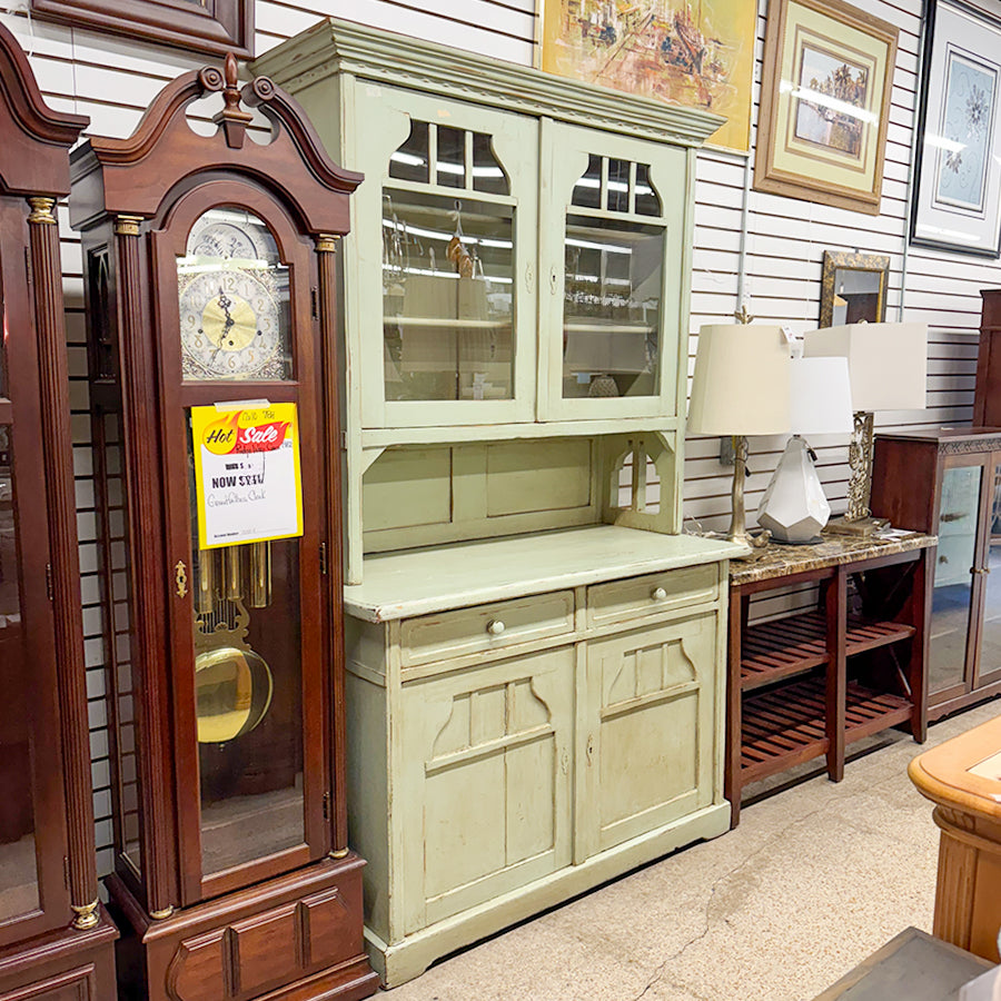 hutch green distressed 2 drws 4 cabs 3 shelves