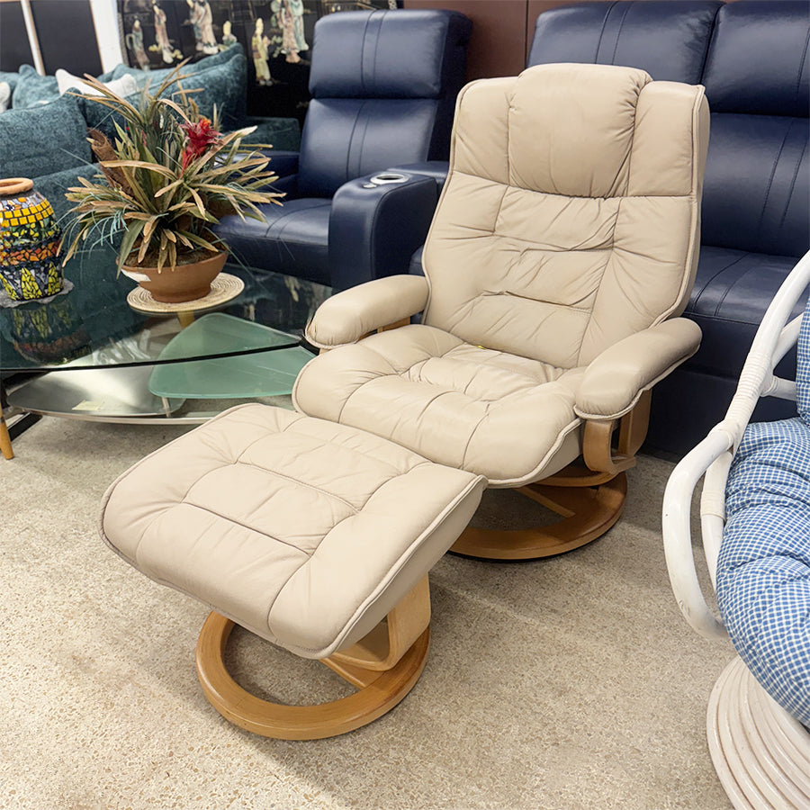 Chair- recliner, w/ ottoman, beige leather stressless