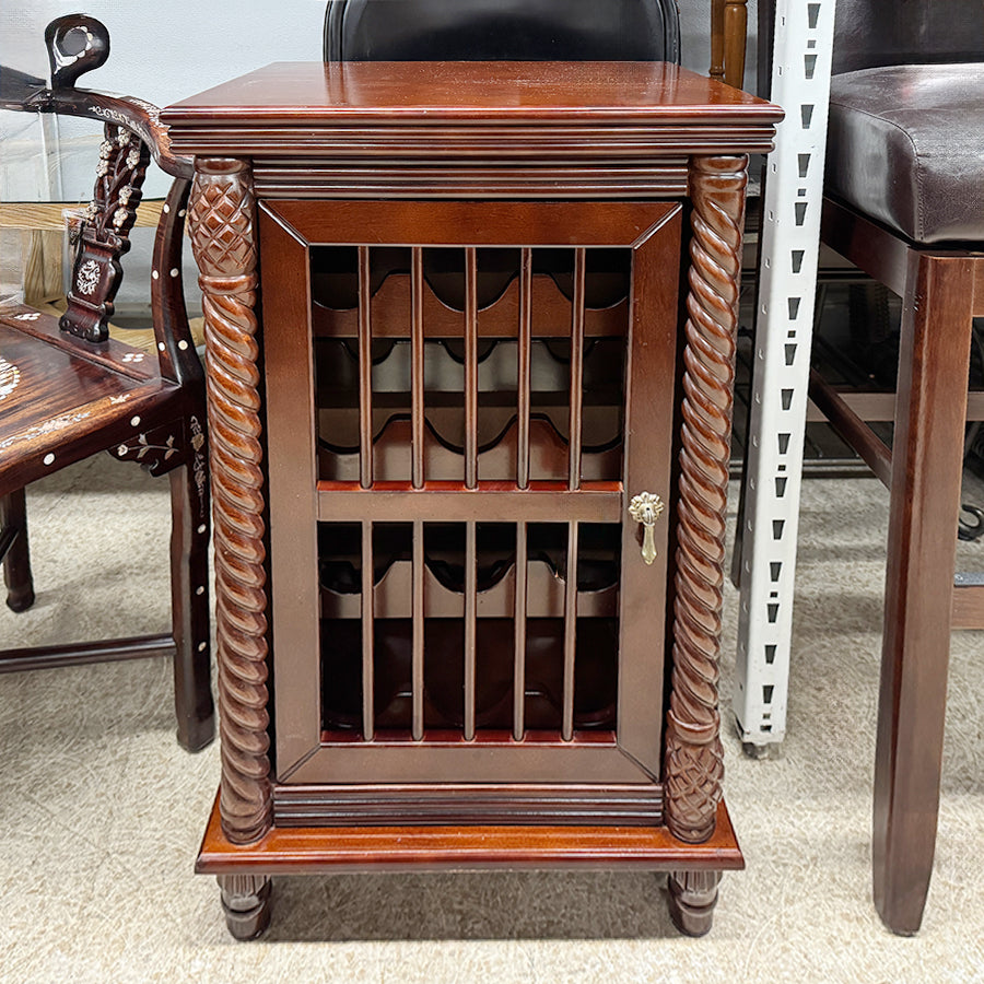 Wine Cabinet w/Door
