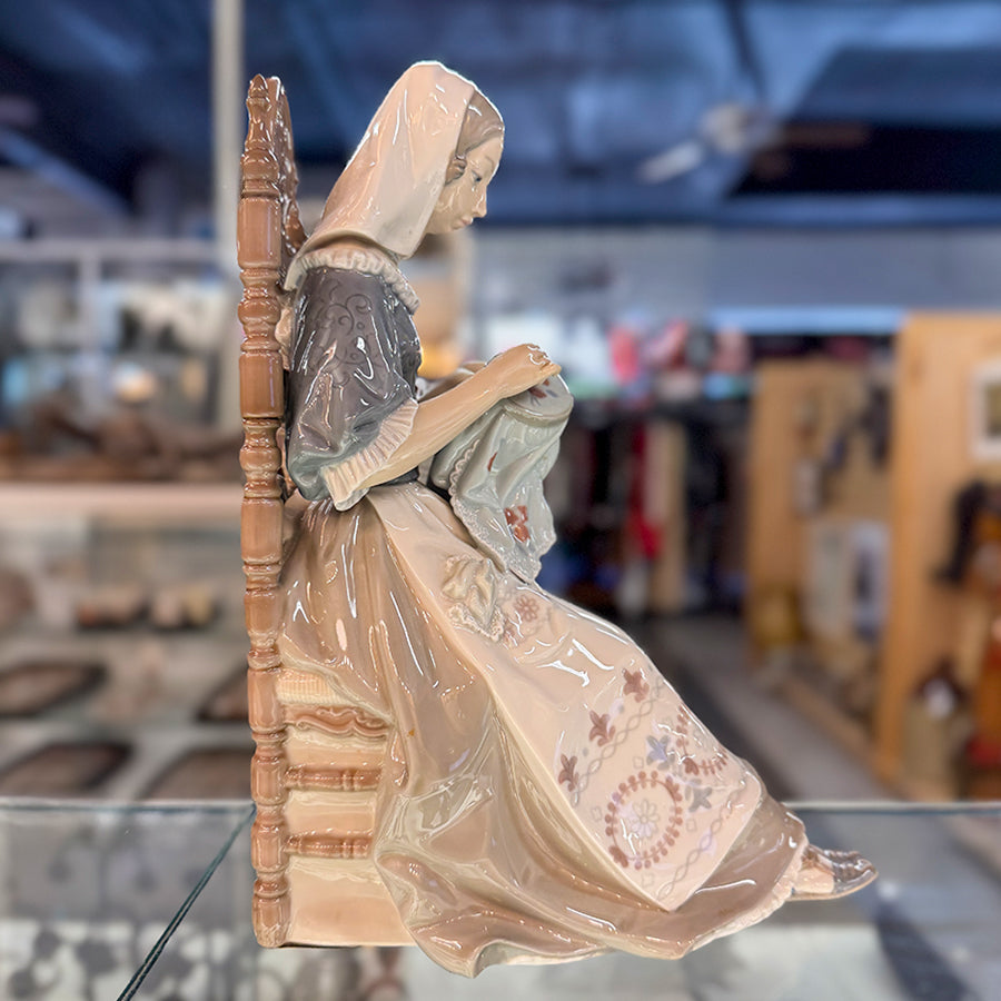 Lladro Woman Bordadora #4865 Emboiderer