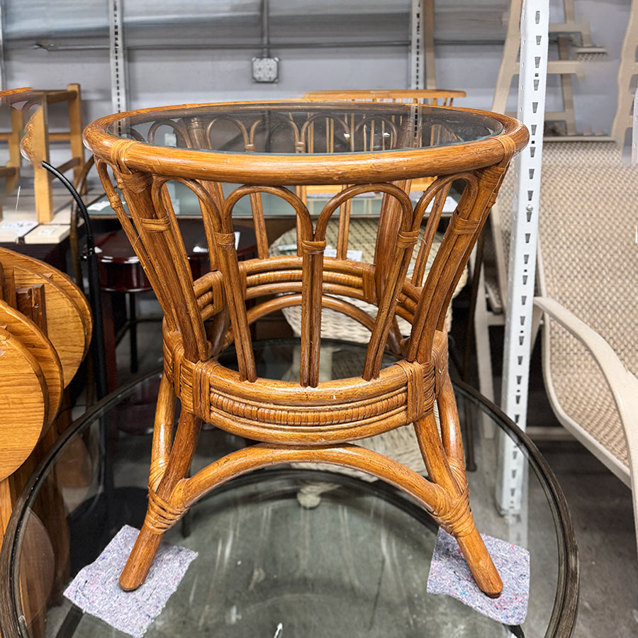 Accent table/rattan w. glass top