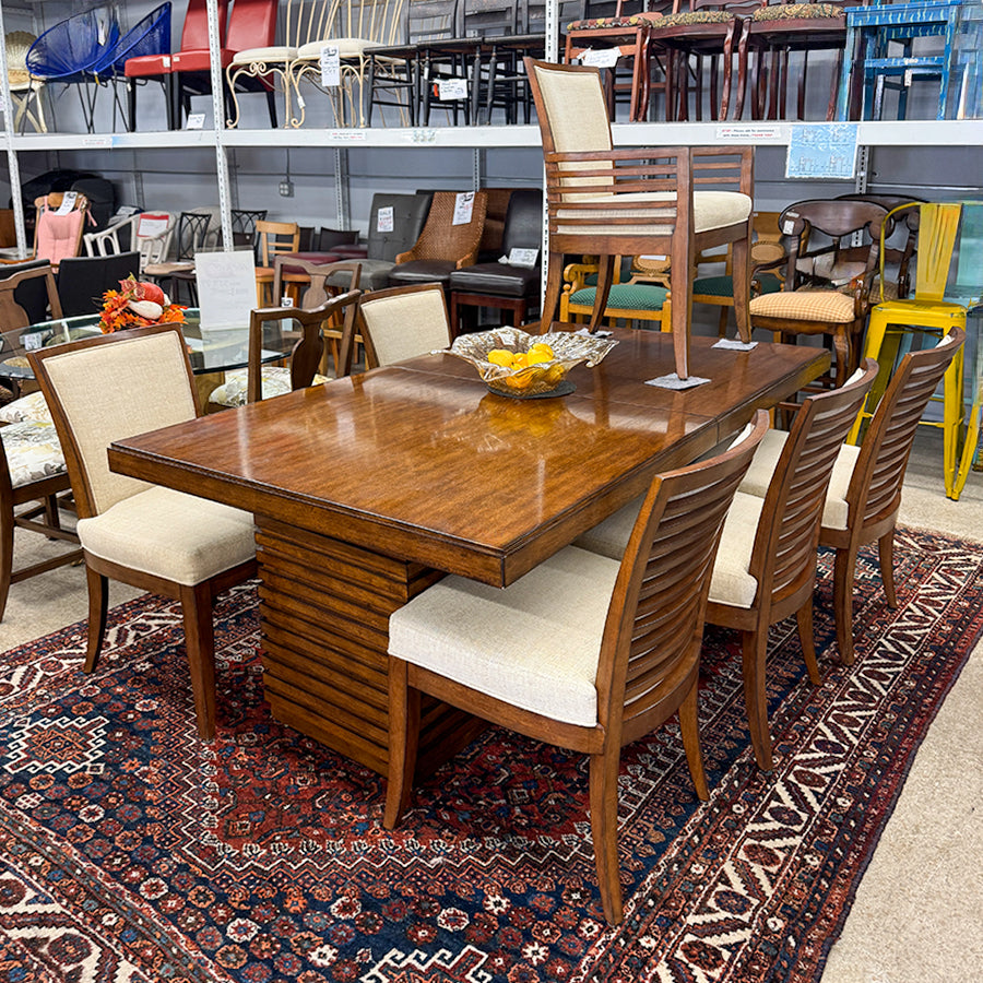 Dining table/6 chairs, 1 leaf, wood w. cream seats