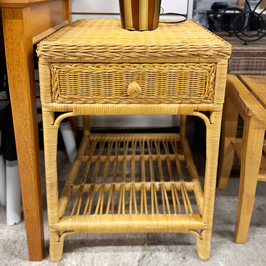 Nightstand - 1 - Drawer