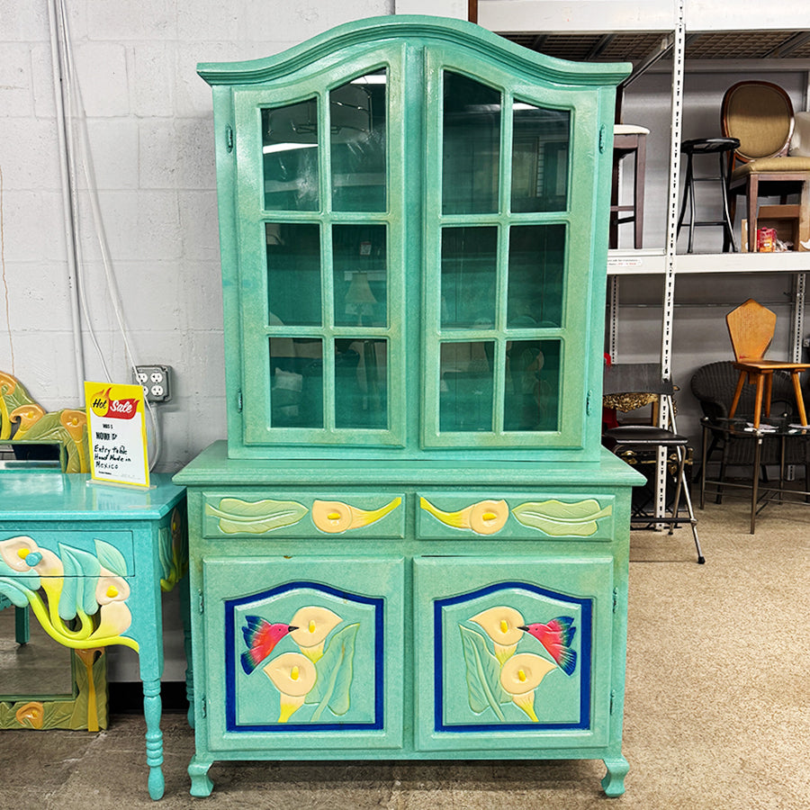 Curio hutch aqua carved  w cala lillies 2 dr 2 cabs 2pc