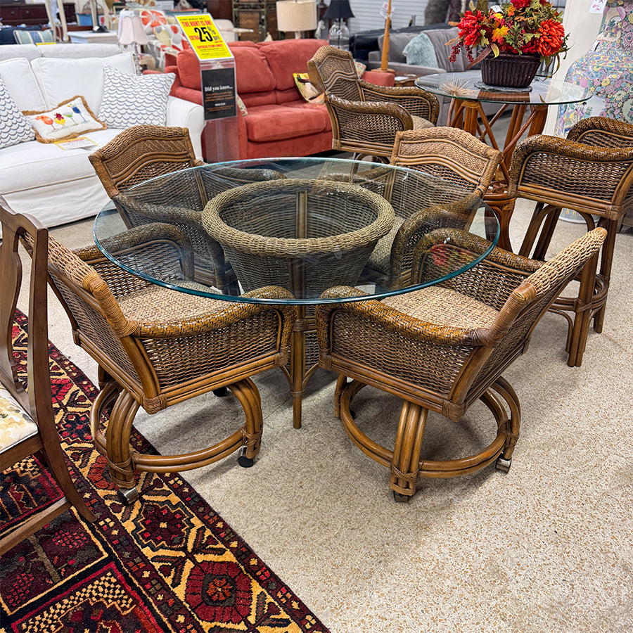 Dining Table 4 Chairs Tommy Bahama Style