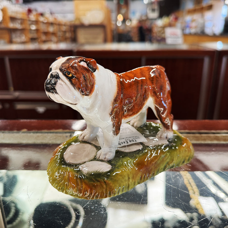 Vntg Royale Stratford bull dog figurine