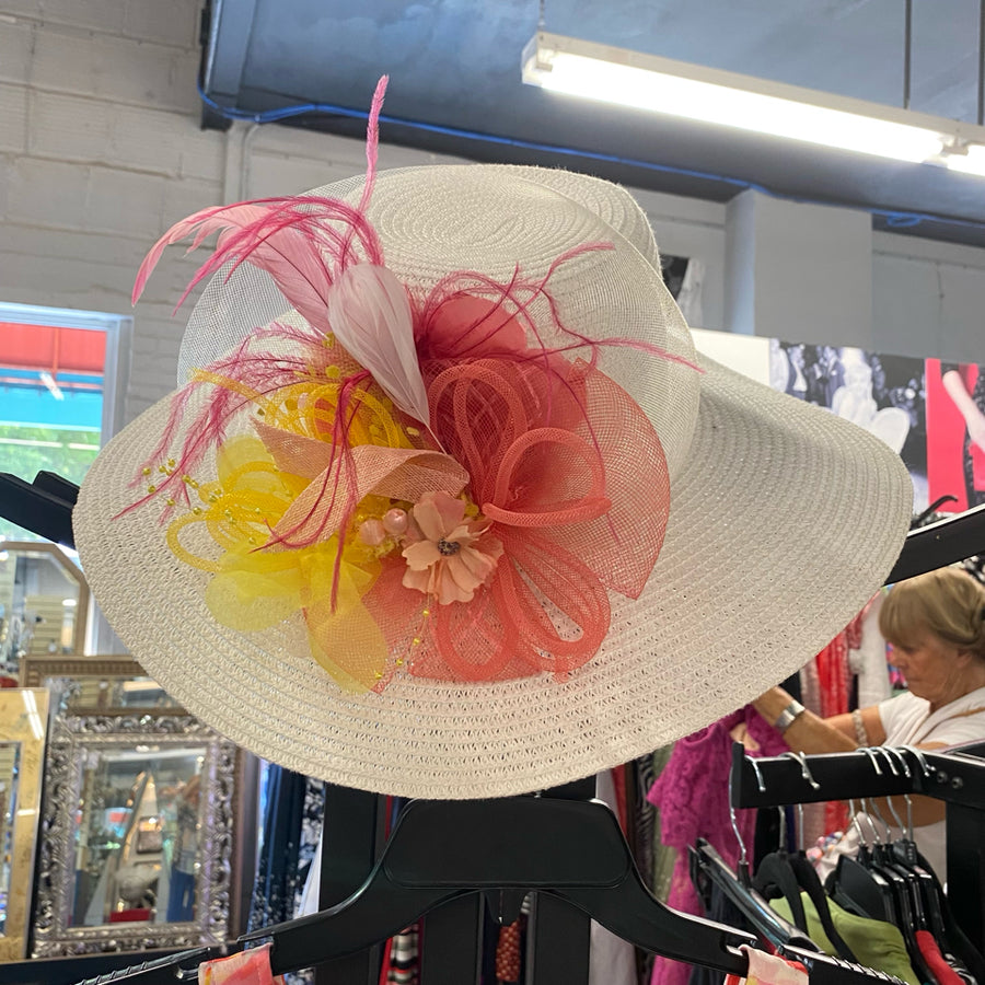 Landelius Collection Hat white pink yellow white mesh feathers