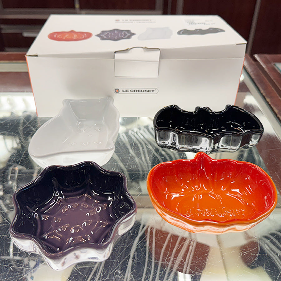 4 Halloween Dishes Le Creuset Stoneware