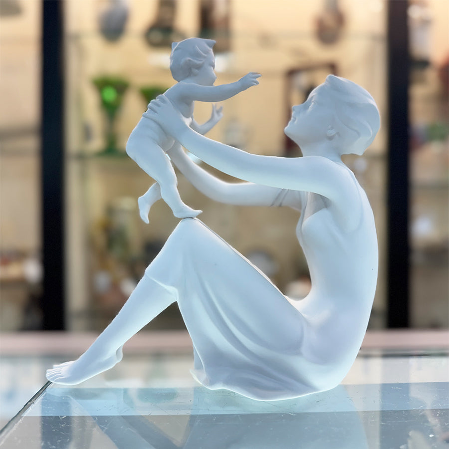 Kaiser Mother & Child Figurine