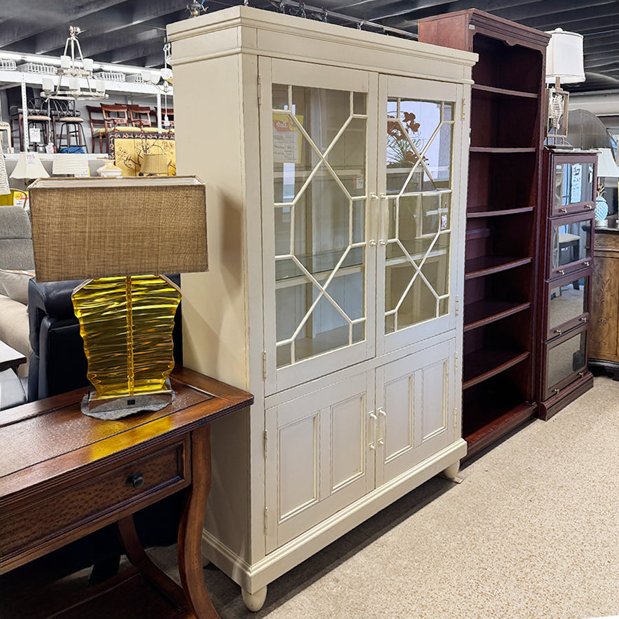 Klaussner cabinet curio ivory 3 shelves 4 cabs lighted