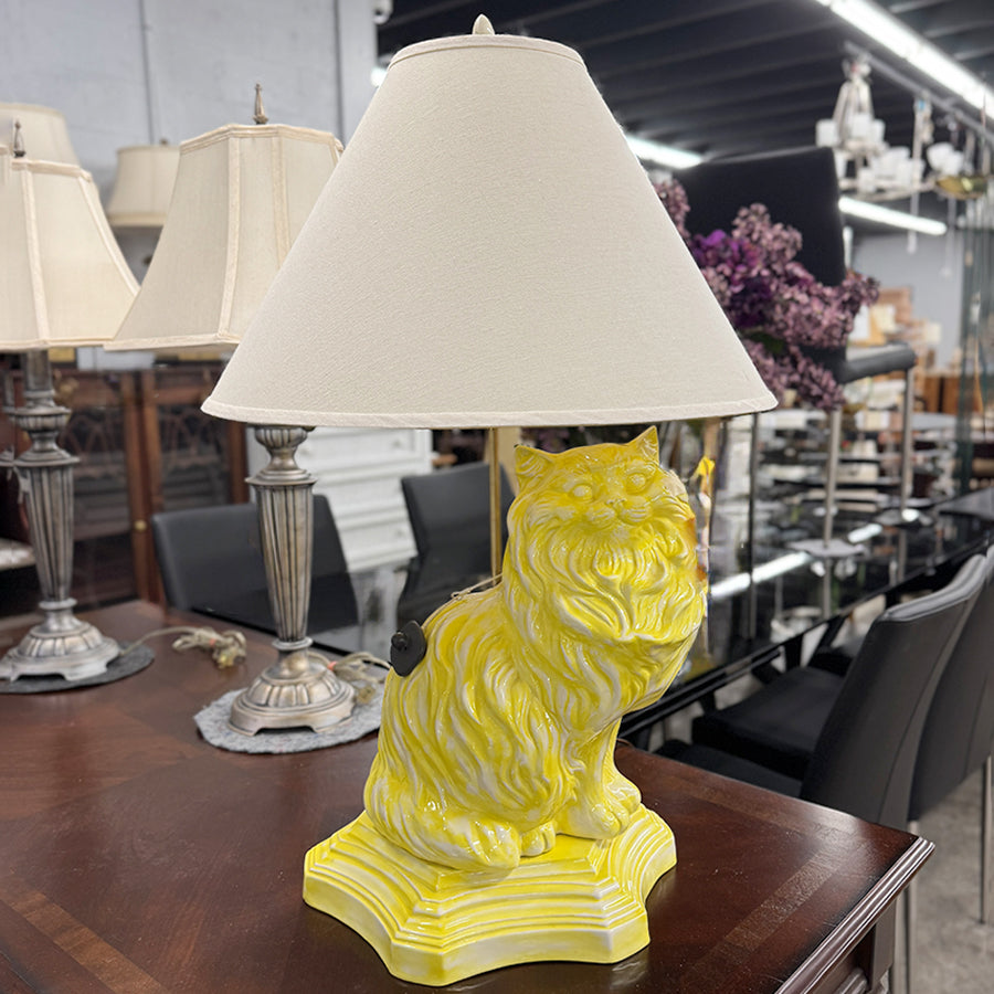 Lamp- yellow cat base, cream shade